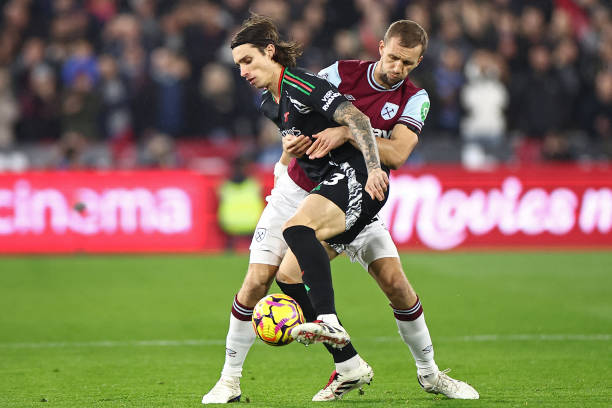 施显得极为 施显得极为