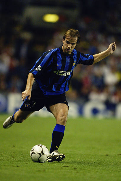 邮报：若昂-佩德罗父亲曾因谋杀罪入狱，目前两人已断绝联系.