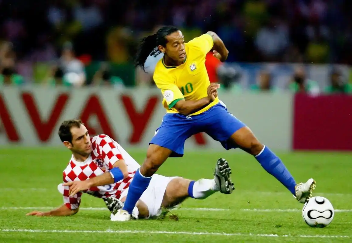 阿斯：114.99欧元，西甲俱乐部里巴萨的球迷版球衣最贵.